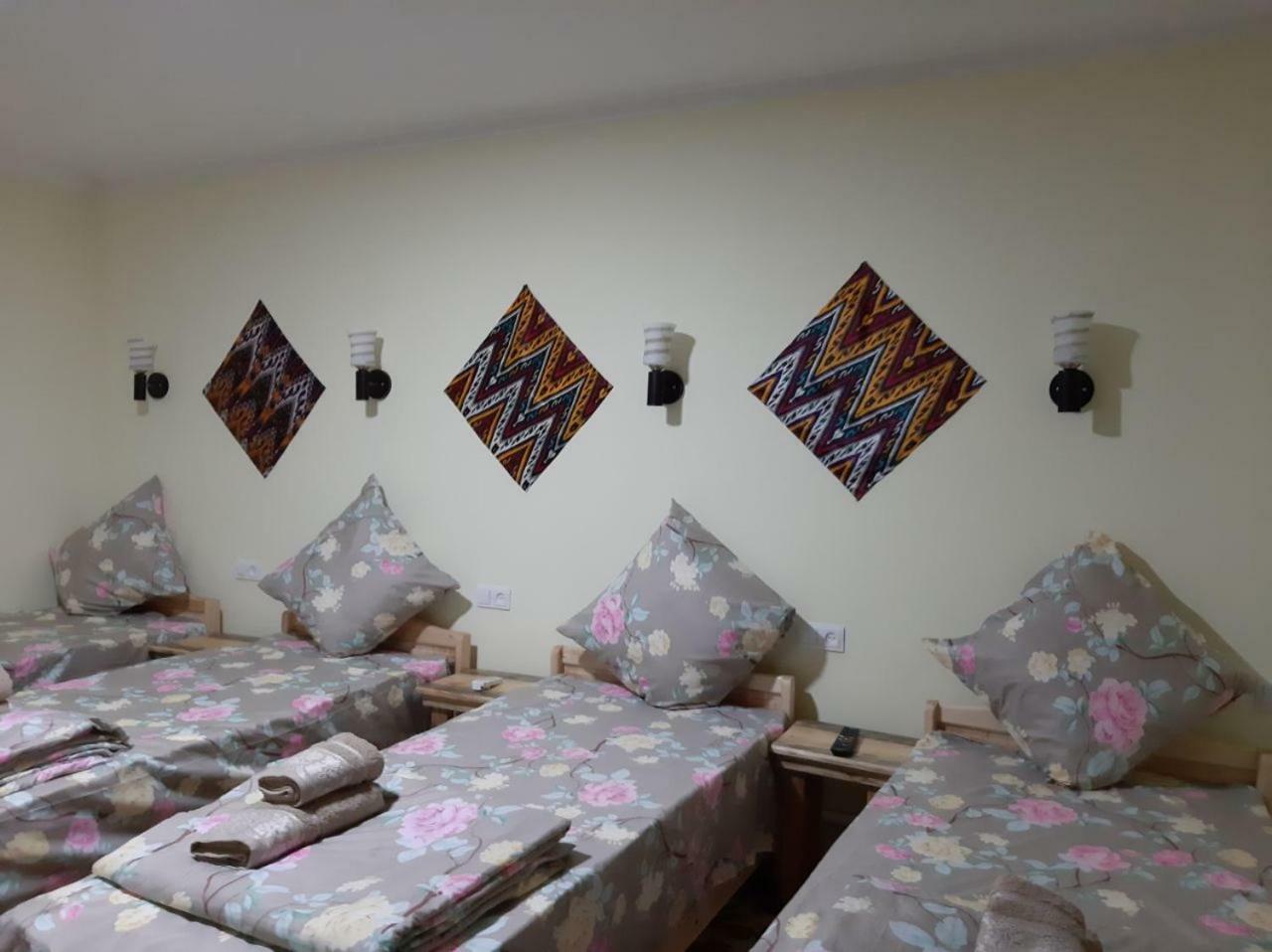 Bed and Breakfast Naqqosh Khiva Esterno foto
